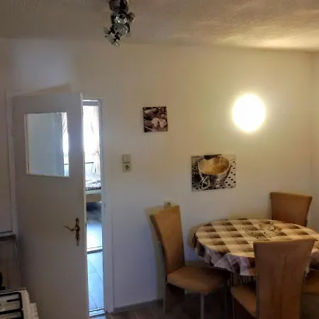 Schwarzer Adler Ferienwohnung mit 3 Schlafzimmern und 2 WC Markisch Buchholz Exterior foto
